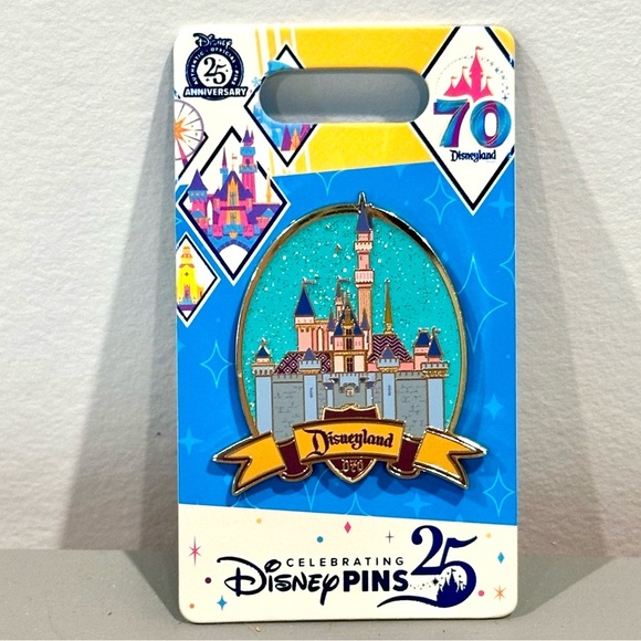 Disney Pins Disneyland 70th Anniversary Sleeping Beauty Castle park trading pin - Picture 1 of 3